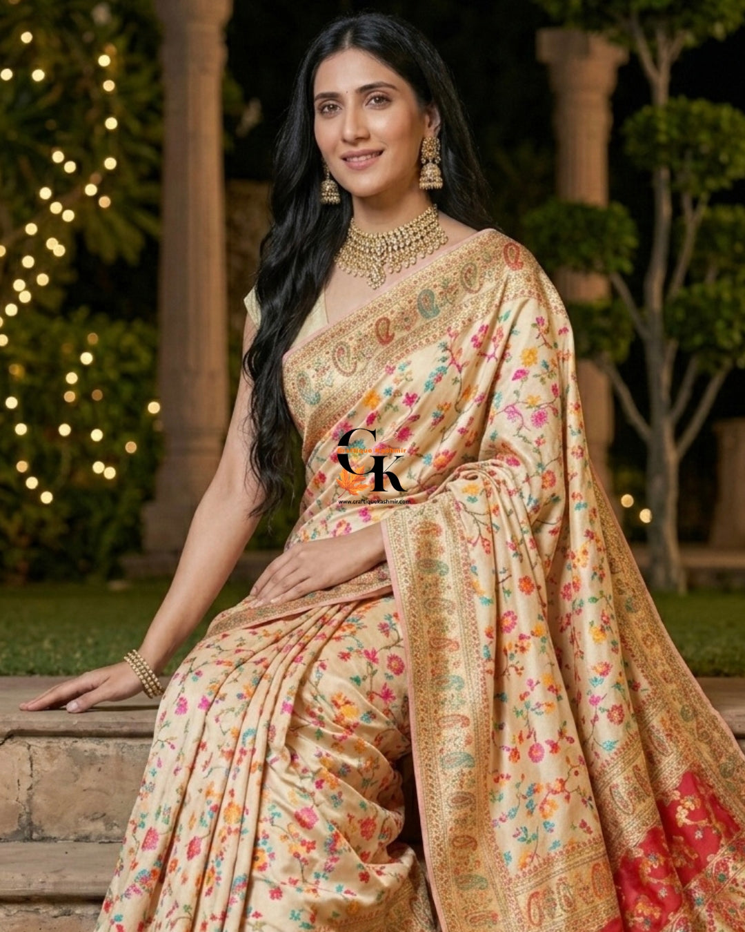 Craftique Kashmir Ethereal Ivory Floral Silk Saree with Vibrant Contrast Border and Blouse Set
