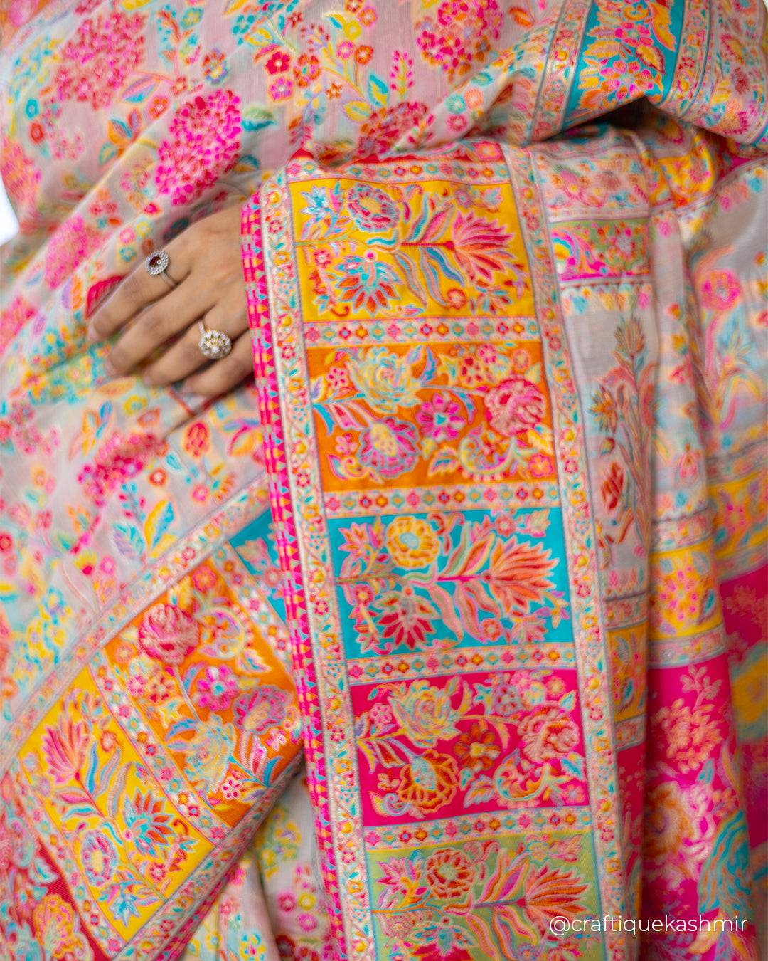 Craftique Kashmir Designer Saree and Blouse Set | Premium Cotton Self Woven | Kalamkaari White Pink Colorful Motifs