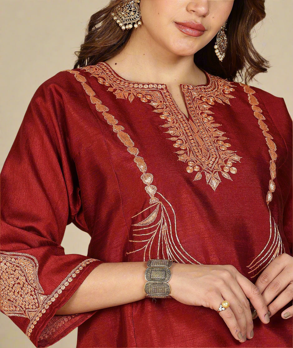 Till Embroidered Pheran | Maroon Colored | Premium Silk