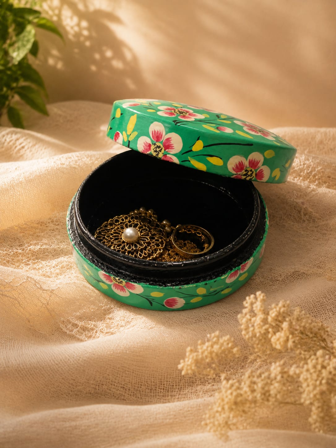 Kashmiri Paper Mache Trinket Box | Handmade | 3 Inch