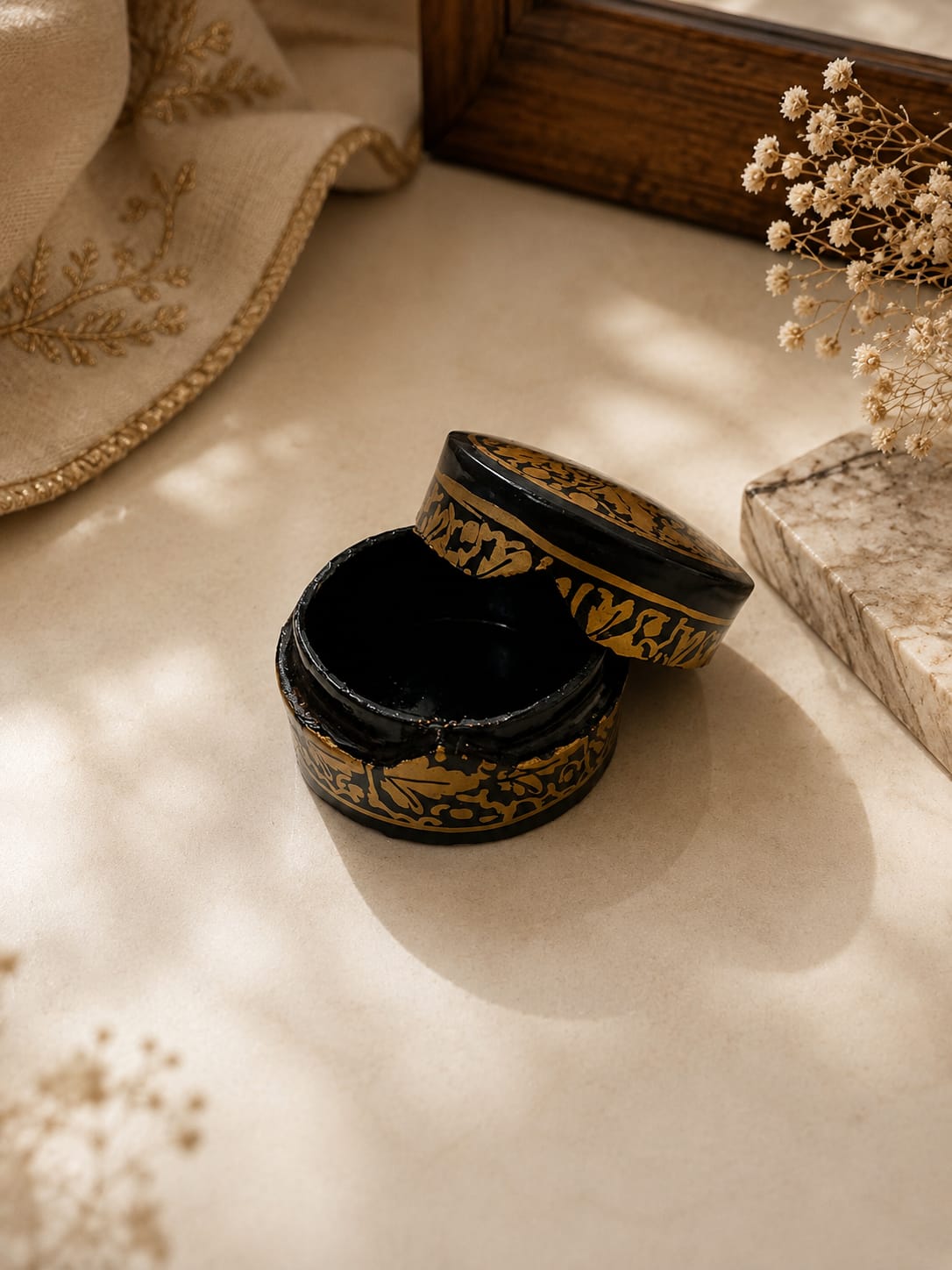 Kashmir Paper Mache Trinket Box | Handmade | 2 Inch |