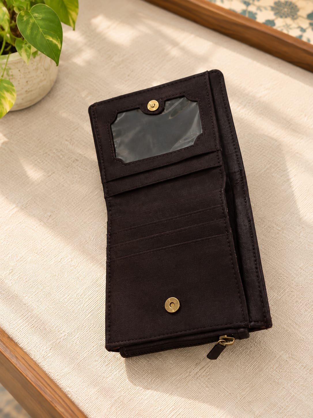 Premium Unisex Wallet | kashmiri Embroidered | Burgundy